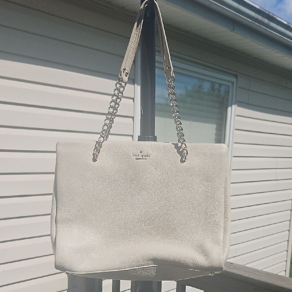 Kate Spade Pebbled Leather Shoulder Bag Cream Chain Strap